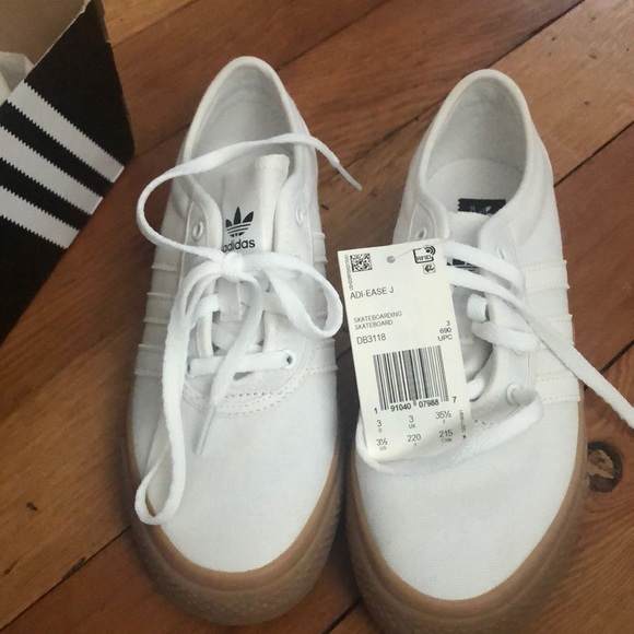adidas tennis super